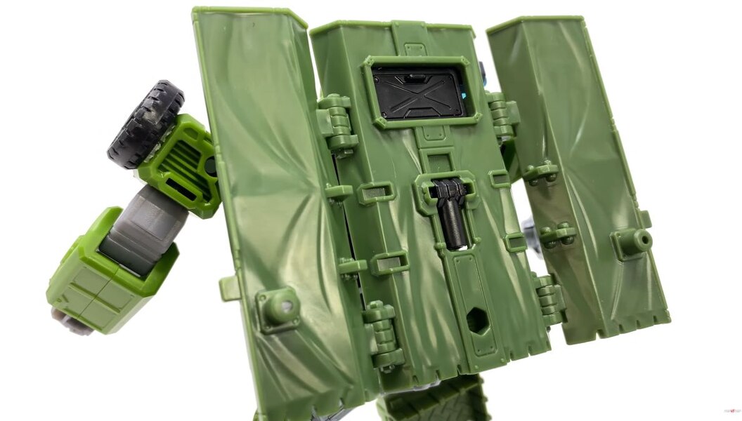 Transformers Legacy Bulkhead In Hand Image  (52 of 56)